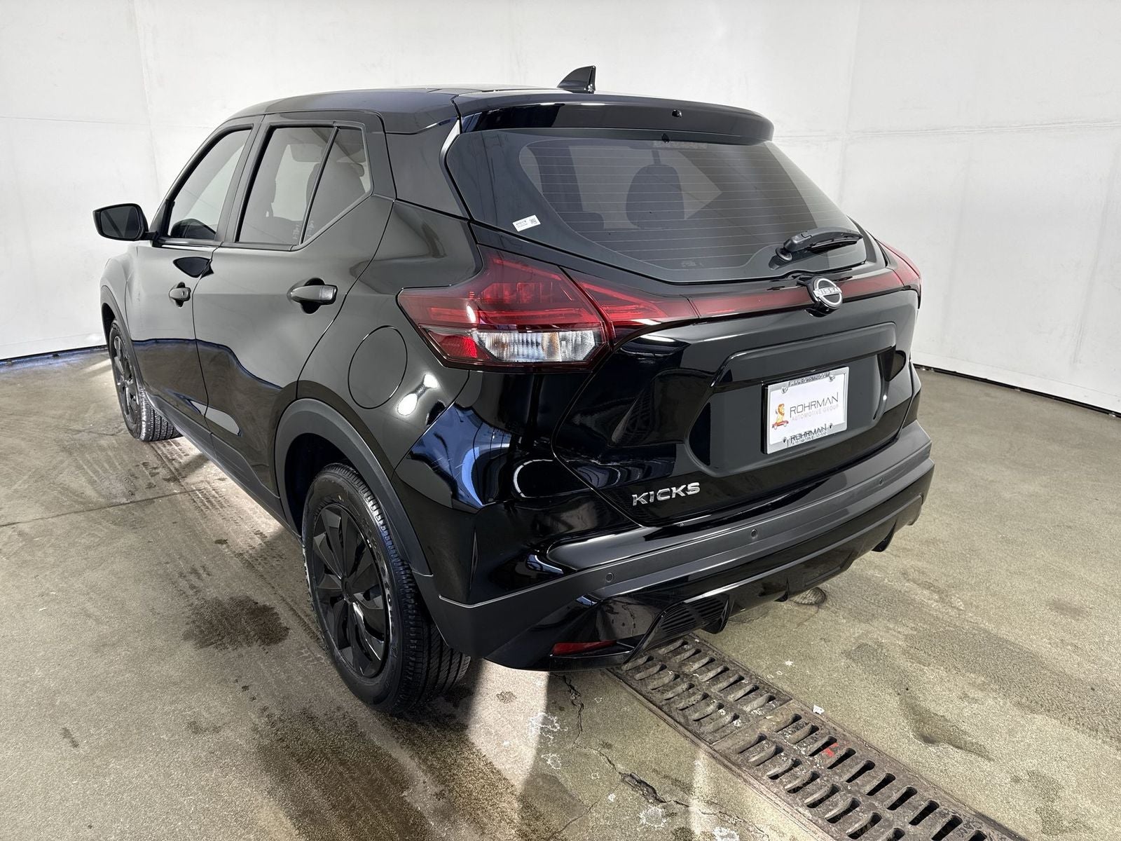 2025 Nissan Kicks Play S