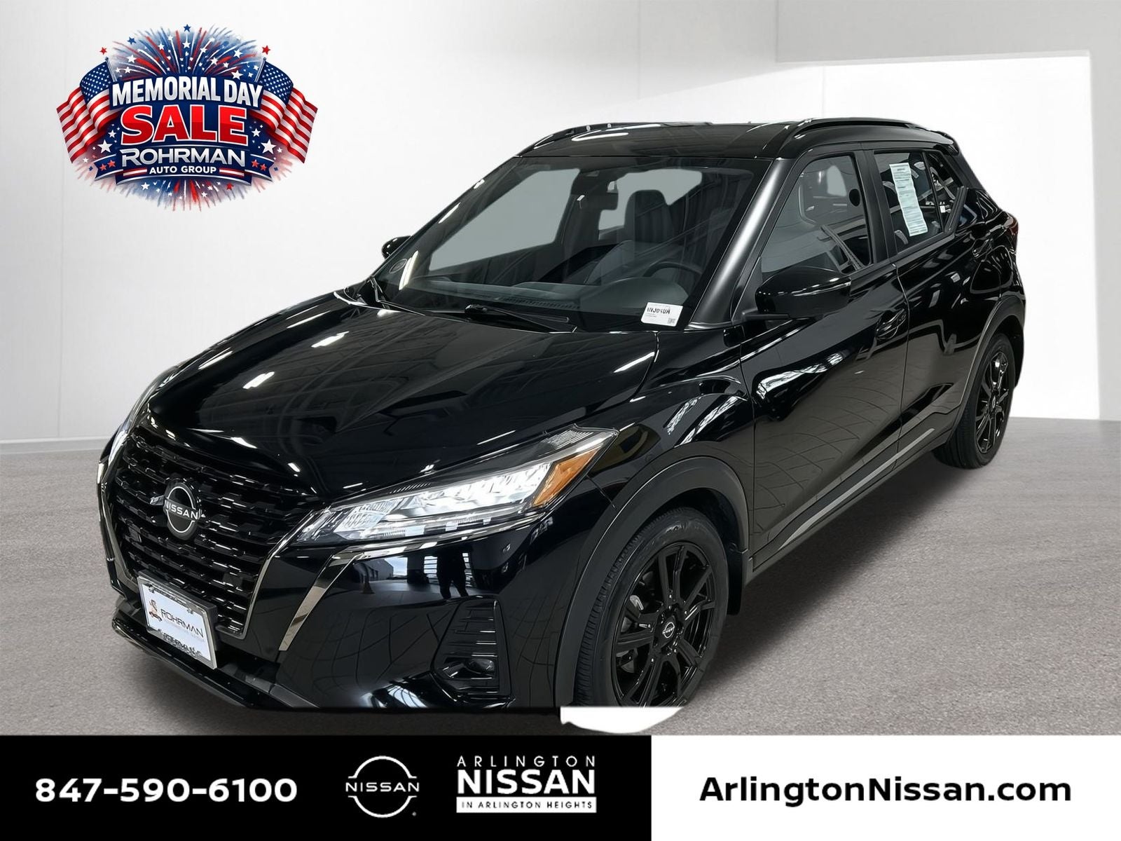 2022 Nissan Kicks SR