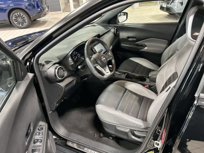 2022 Nissan Kicks SR