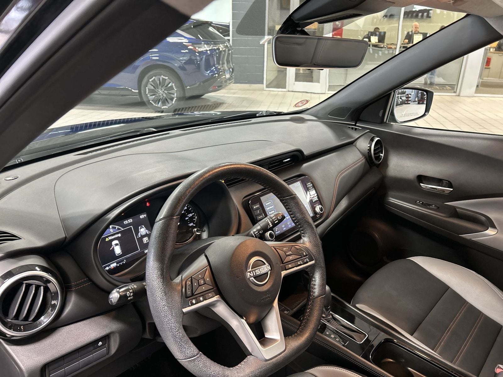 2022 Nissan Kicks SR