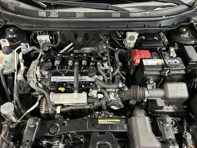 2022 Nissan Kicks SR