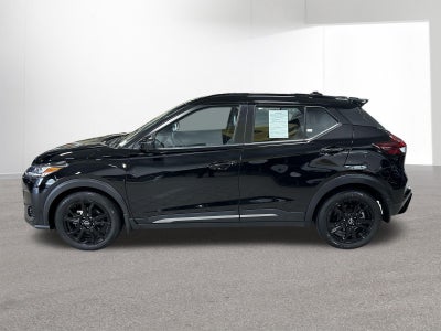 2022 Nissan Kicks SR