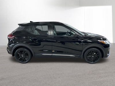 2022 Nissan Kicks SR
