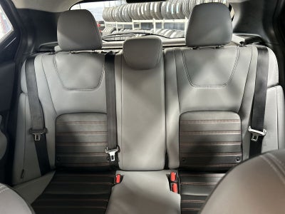 2022 Nissan Kicks SR