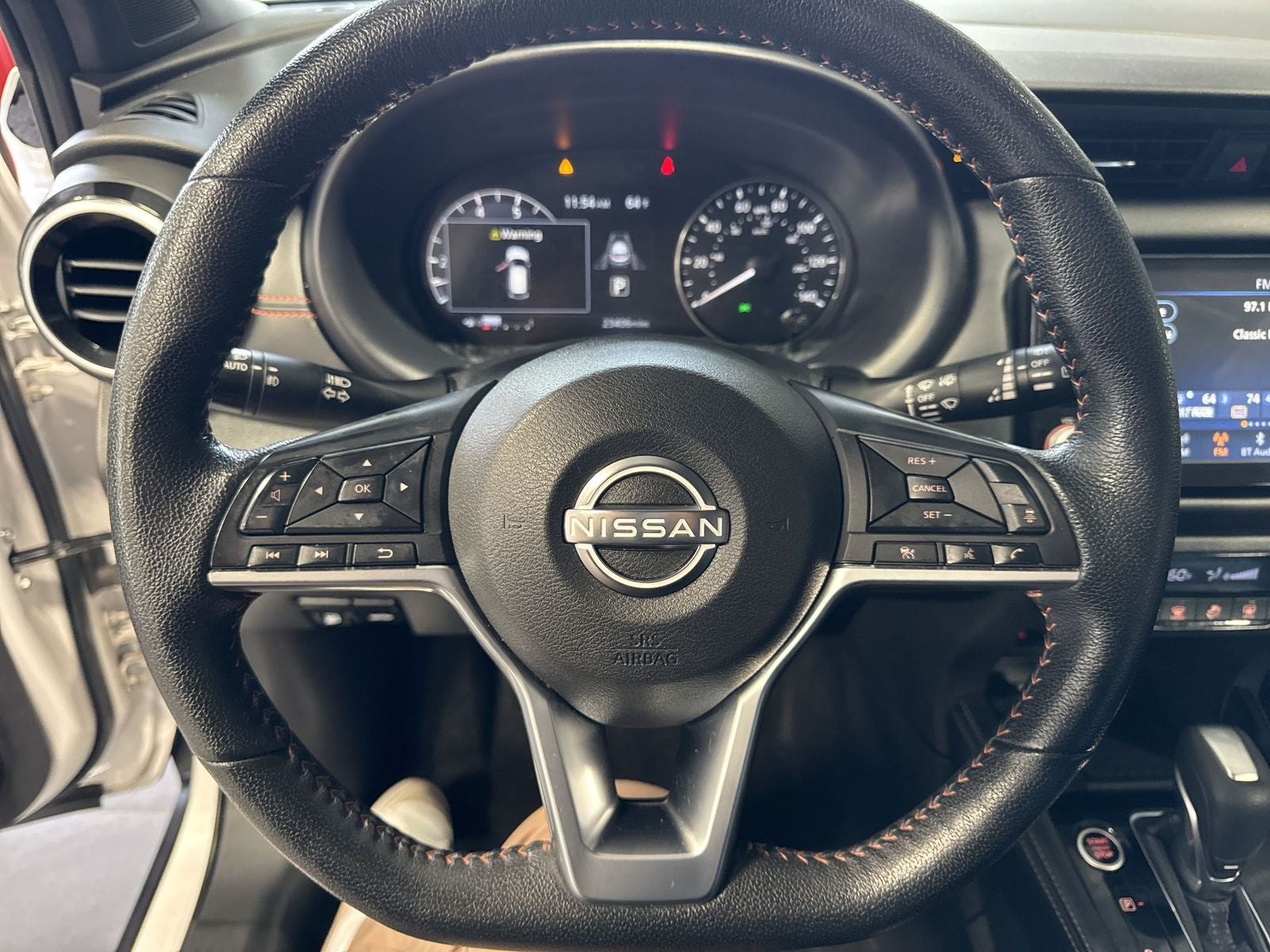 2023 Nissan Kicks SR