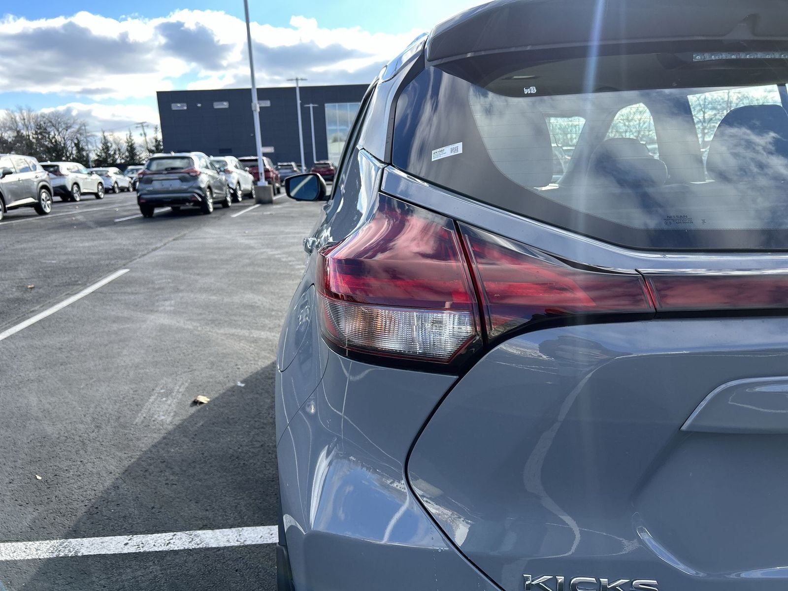 2024 Nissan Kicks SR