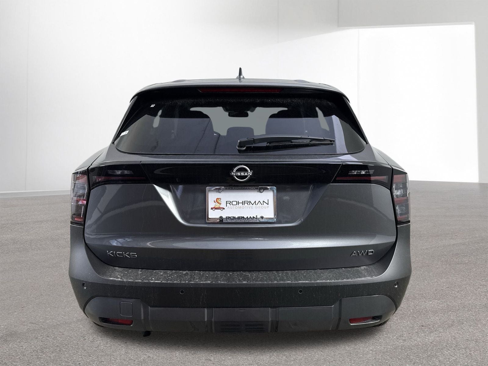 2025 Nissan Kicks SV