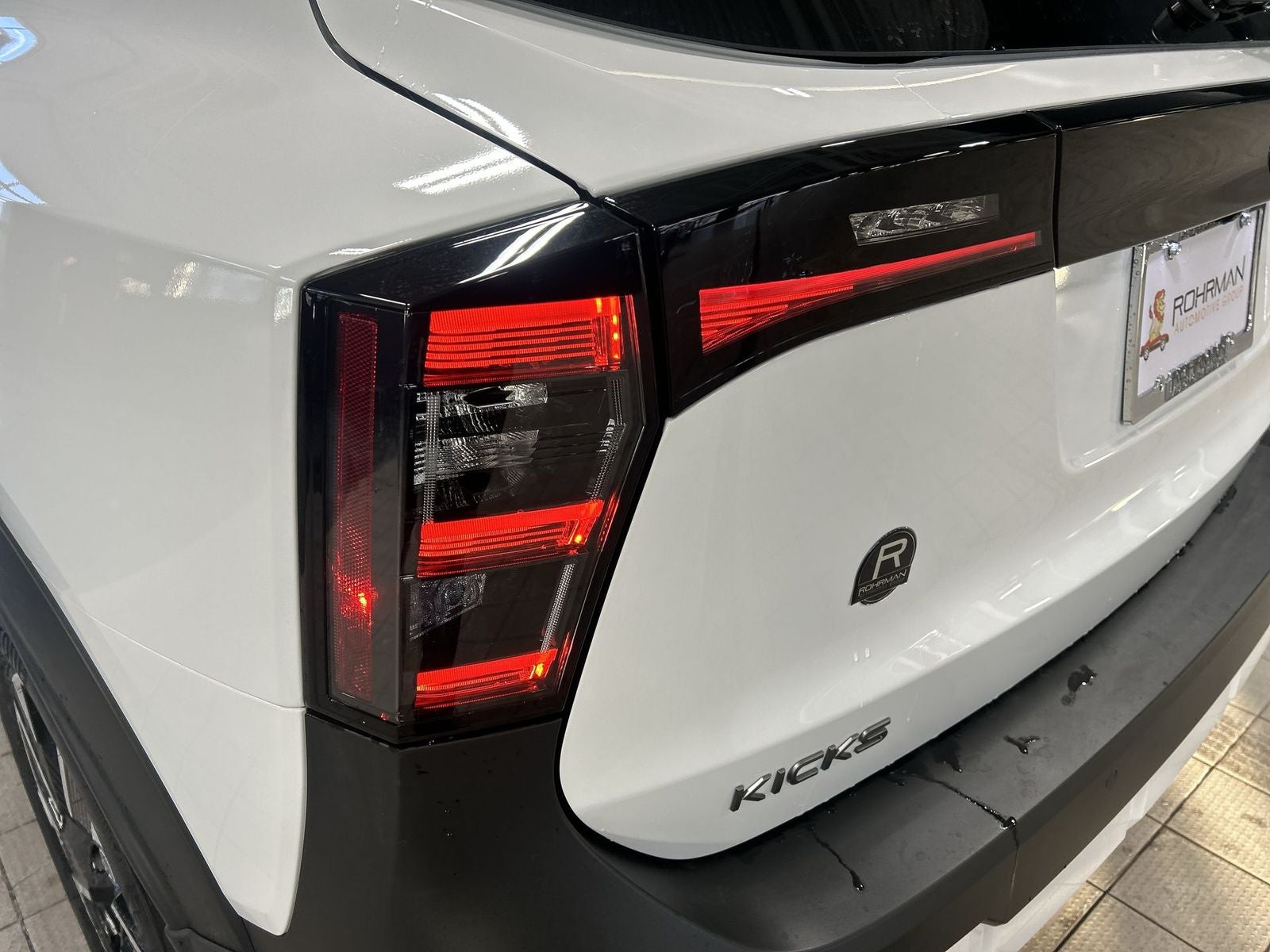 2026 Nissan Kicks SV