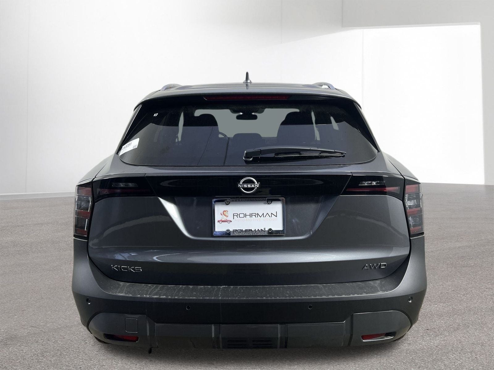 2025 Nissan Kicks SV