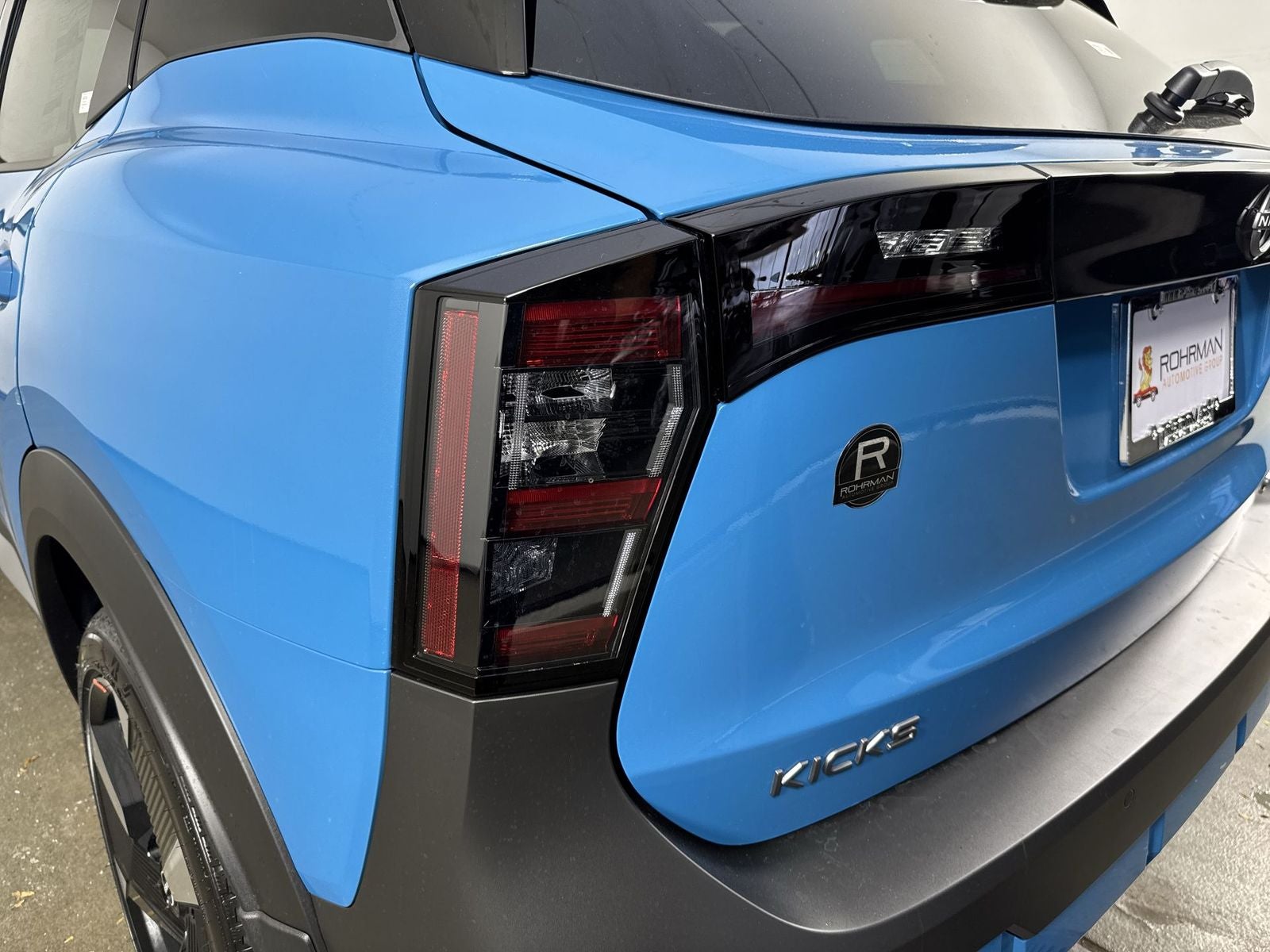 2026 Nissan Kicks SR