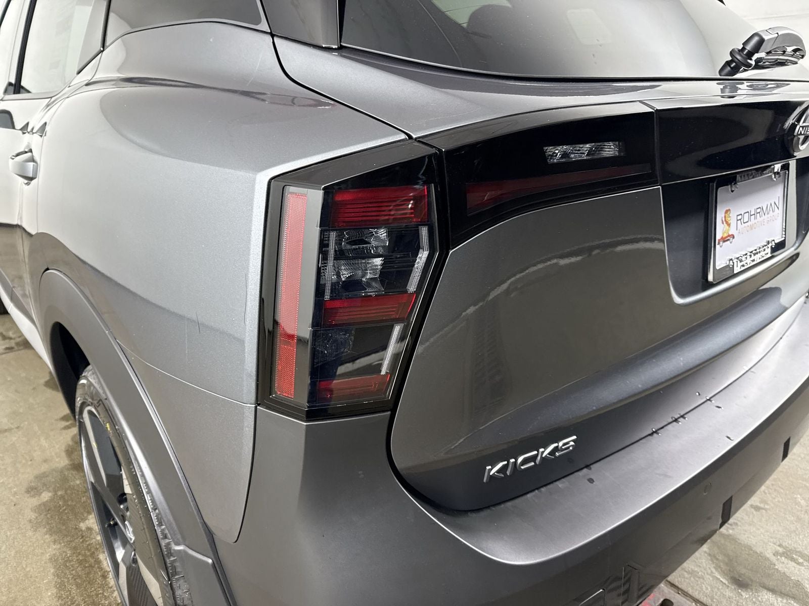 2026 Nissan Kicks SR