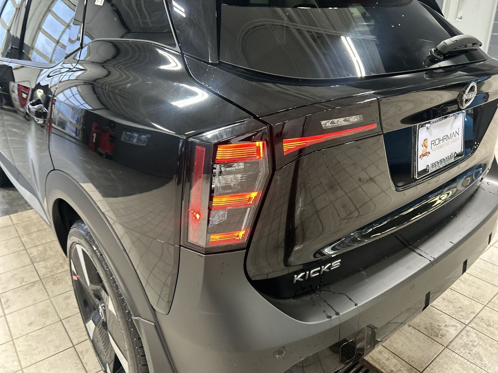 2026 Nissan Kicks SR