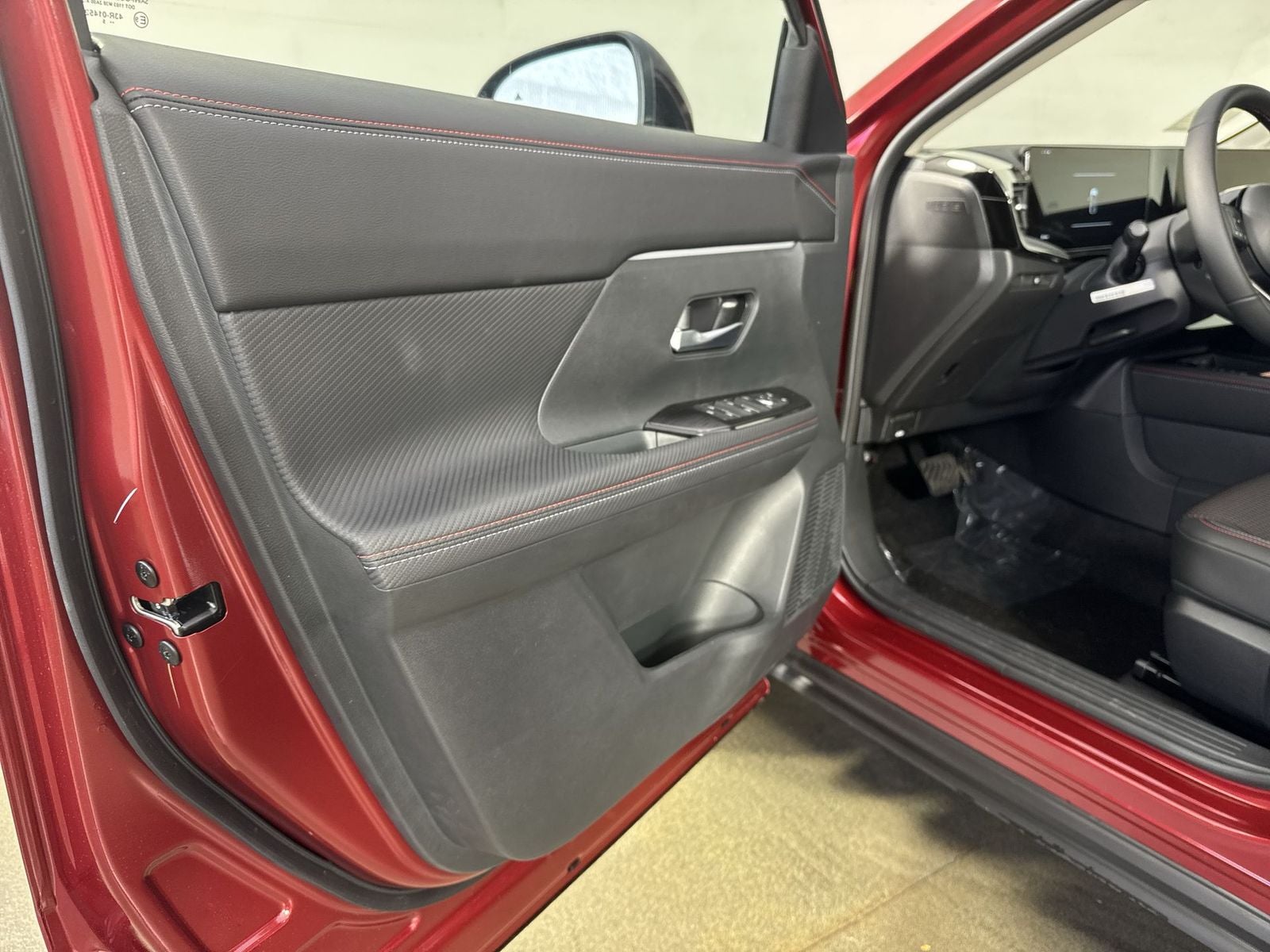 2026 Nissan Kicks SR AWD