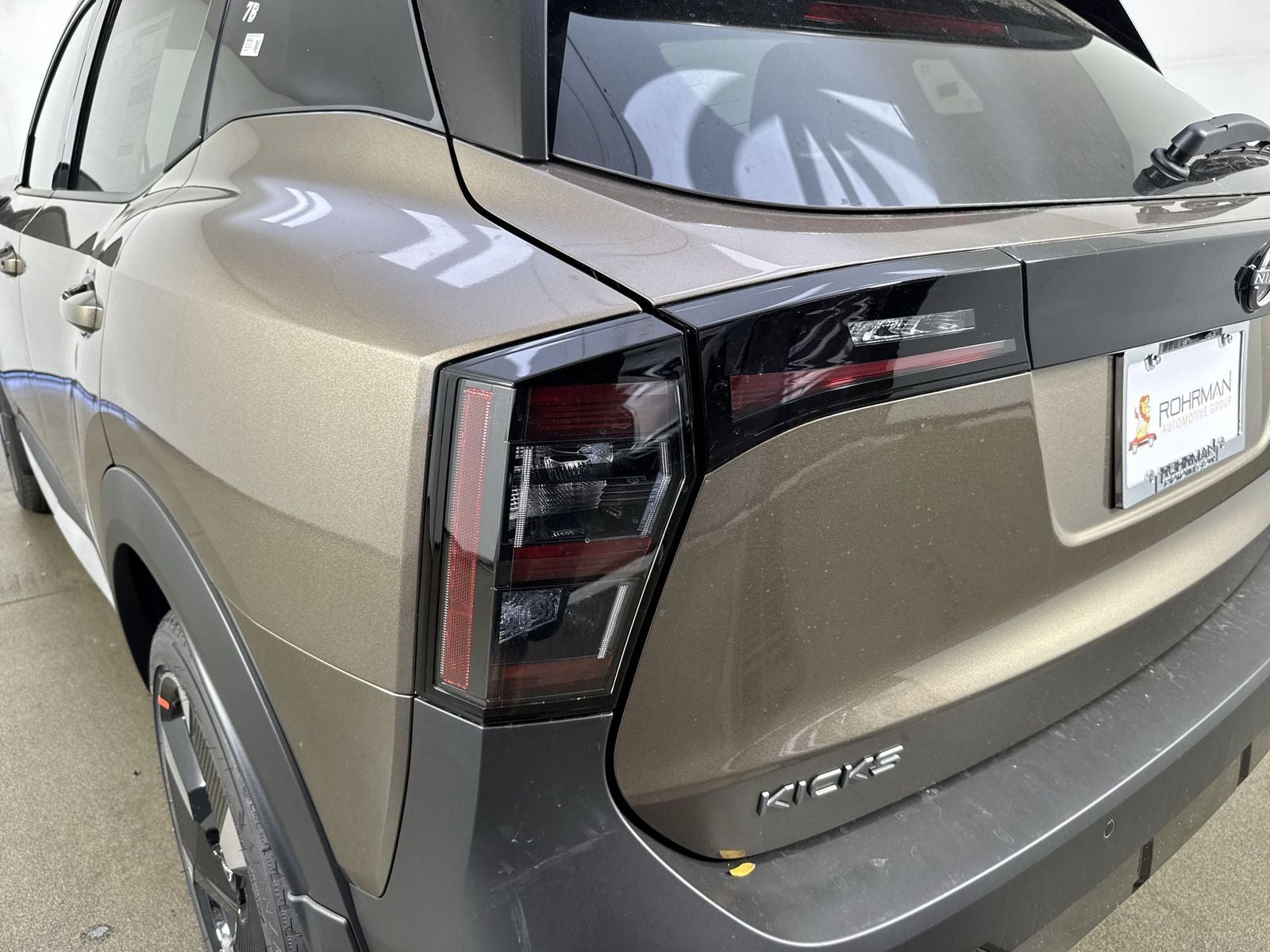 2026 Nissan Kicks SR