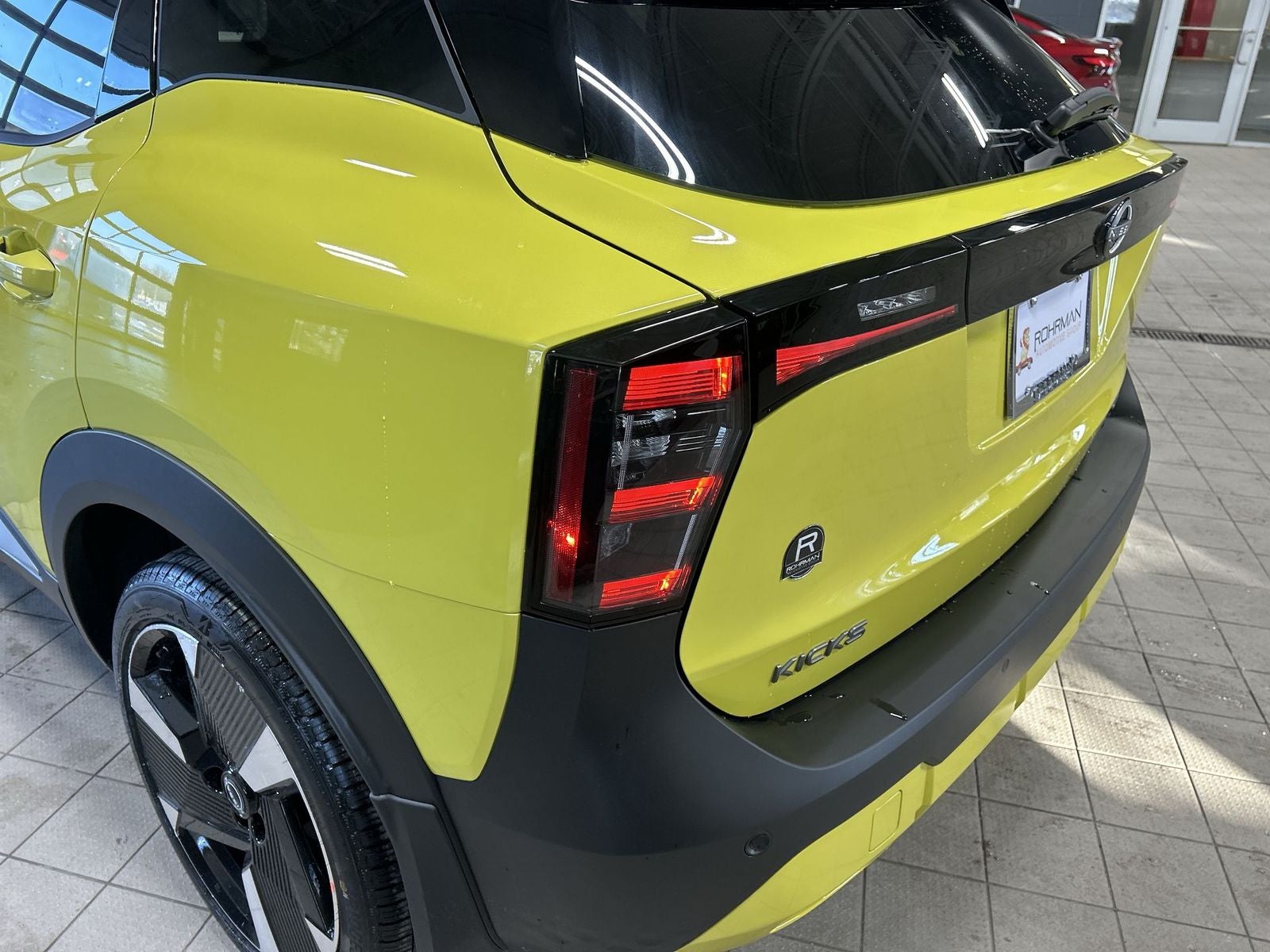 2026 Nissan Kicks SR