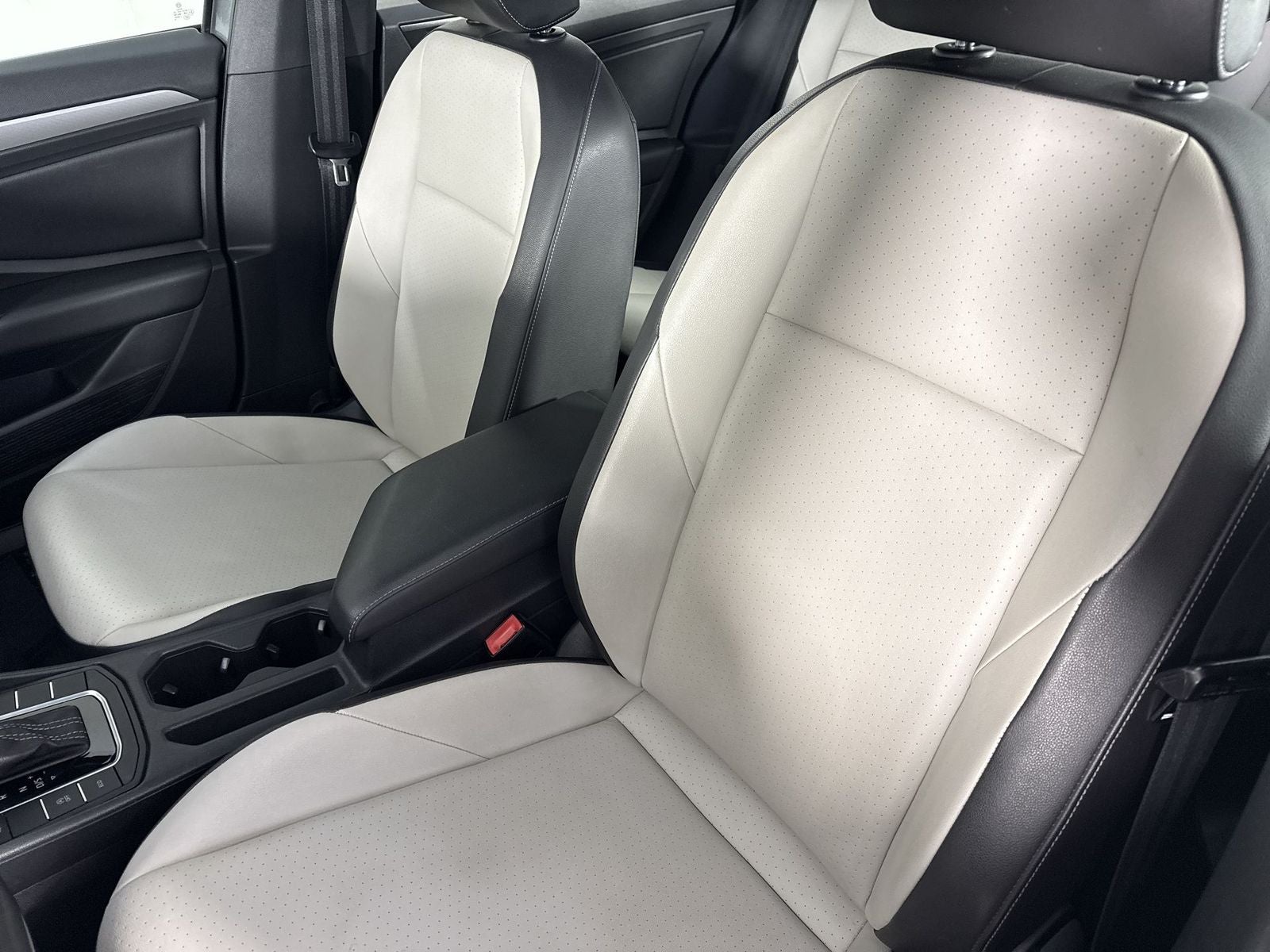 2019 Volkswagen Jetta R-Line