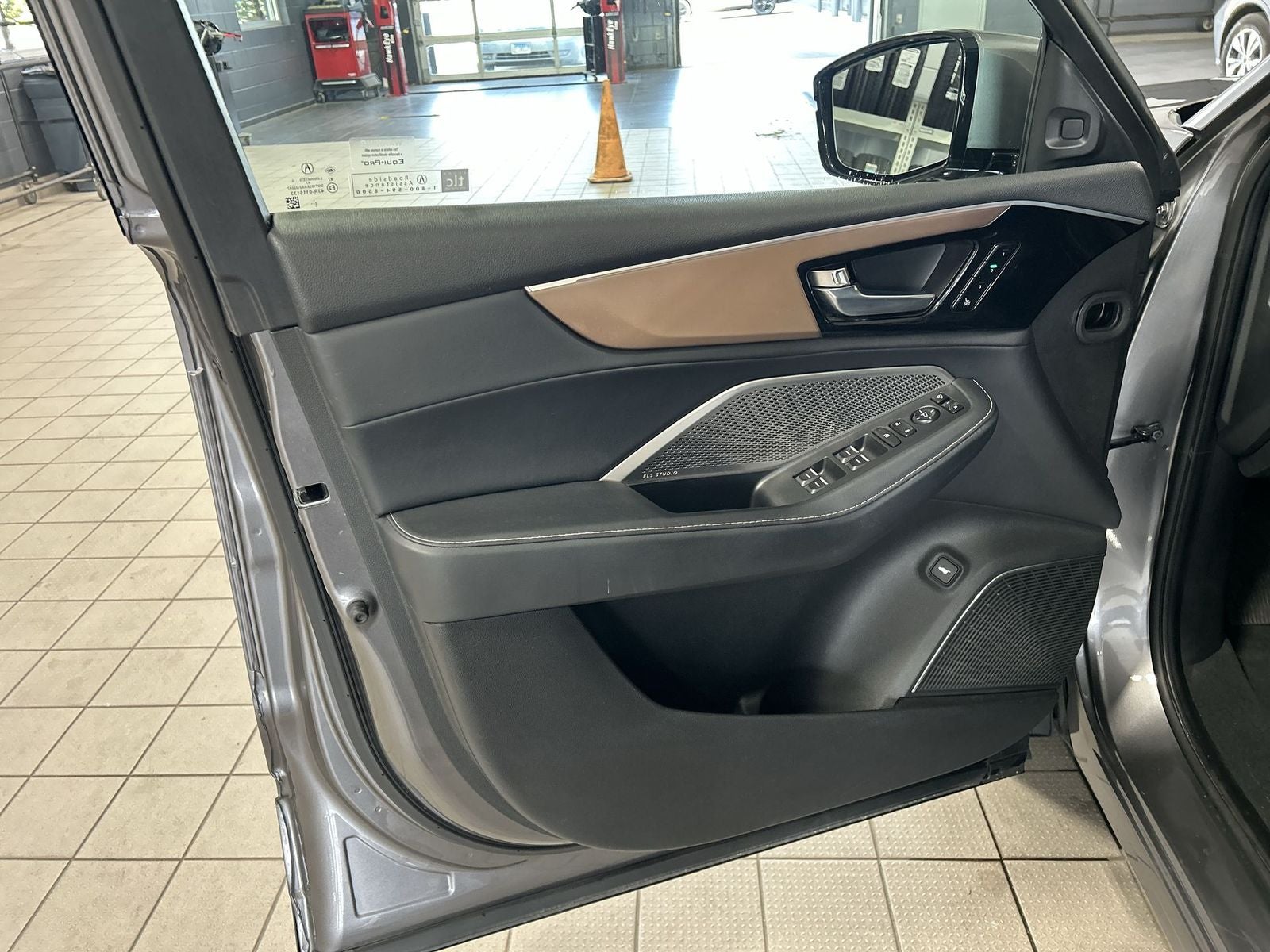 2022 Acura MDX Technology SH-AWD