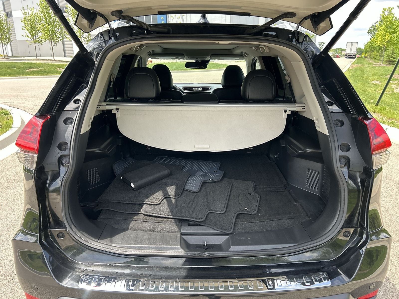 2020 Nissan Rogue SL