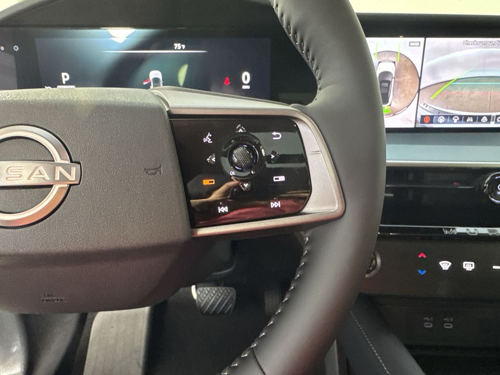 2025 Nissan Murano SL