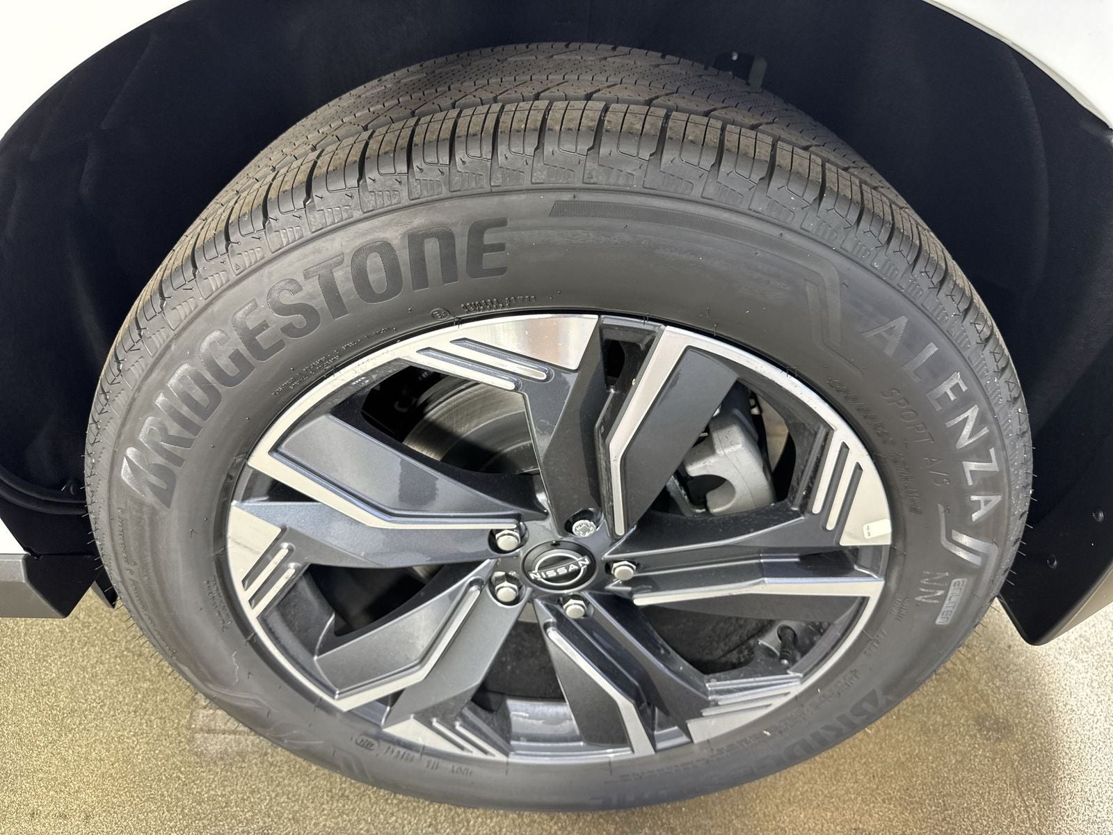 2025 Nissan Murano SL