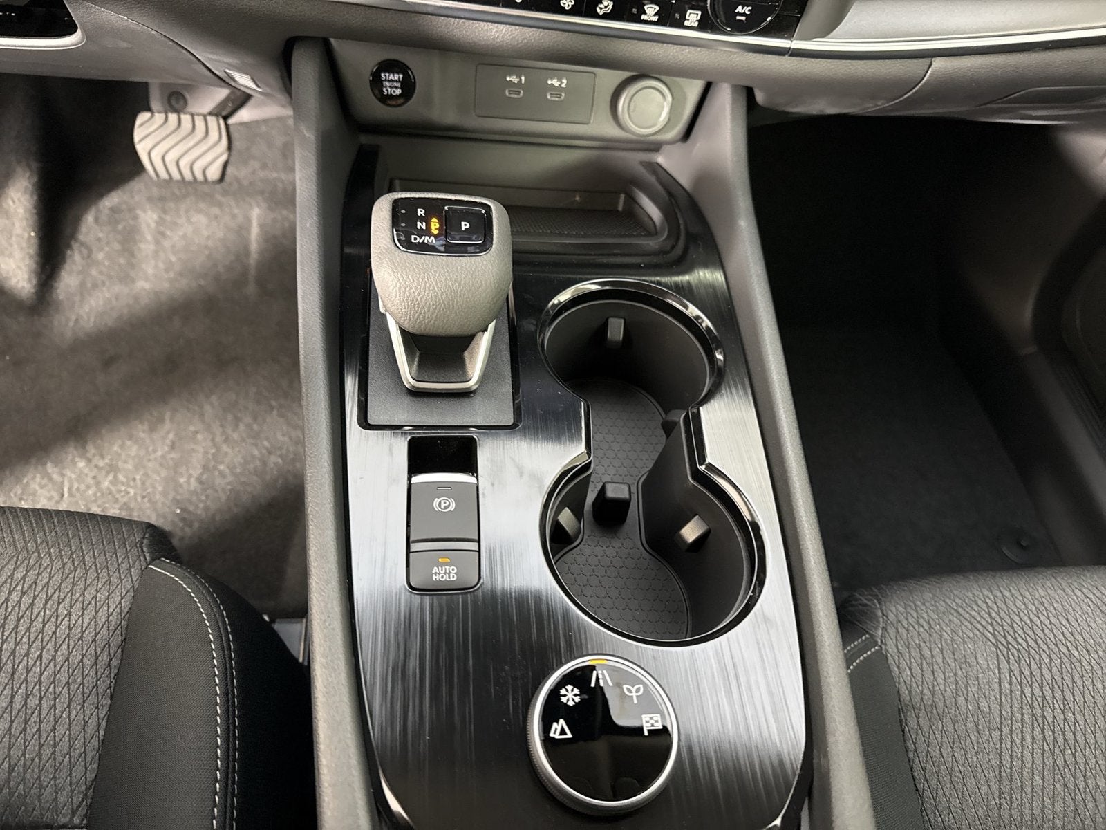 2027 Nissan Rogue SV