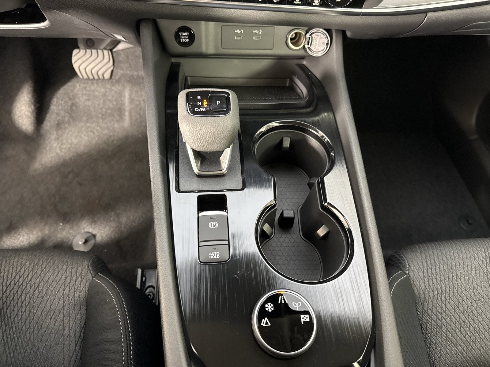 2027 Nissan Rogue SV