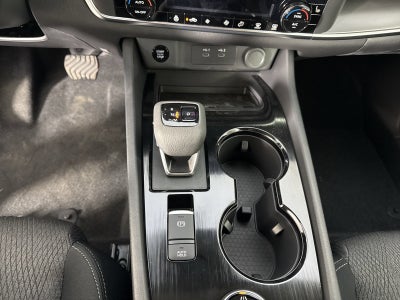 2027 Nissan Rogue SV