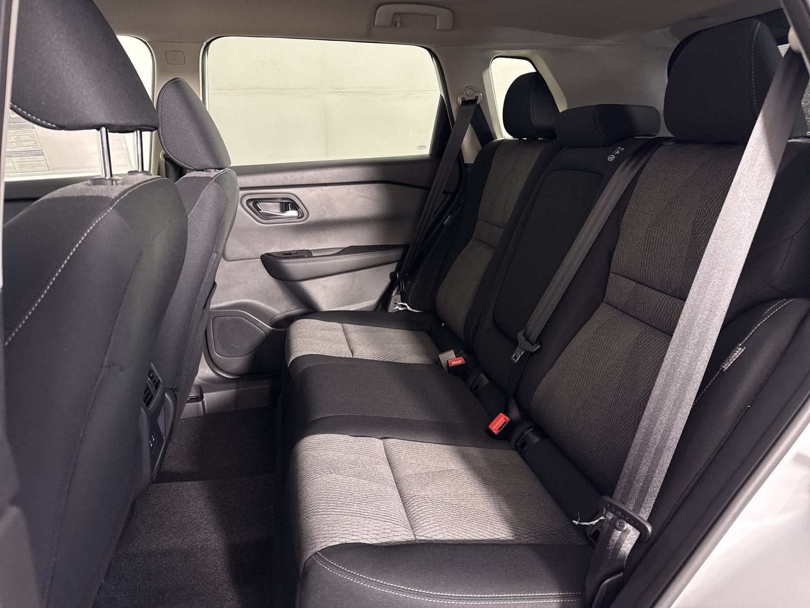 2027 Nissan Rogue SV