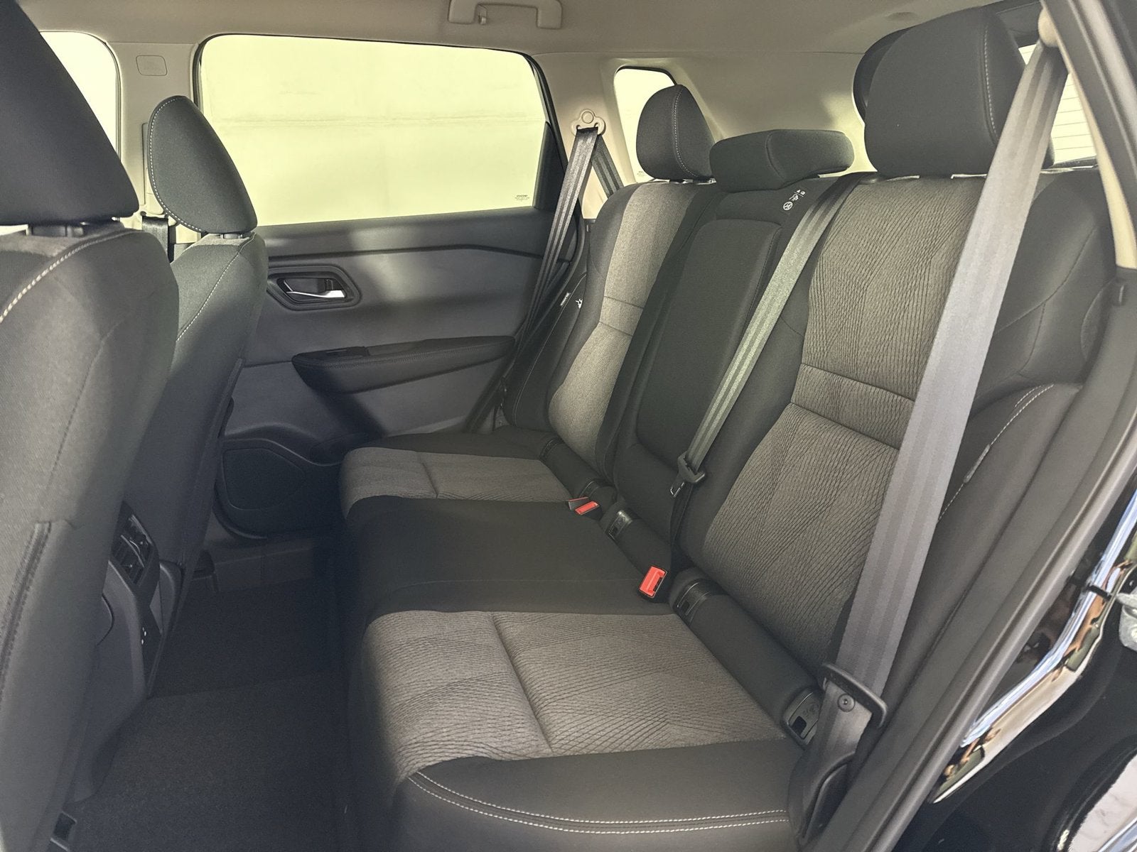 2027 Nissan Rogue SV
