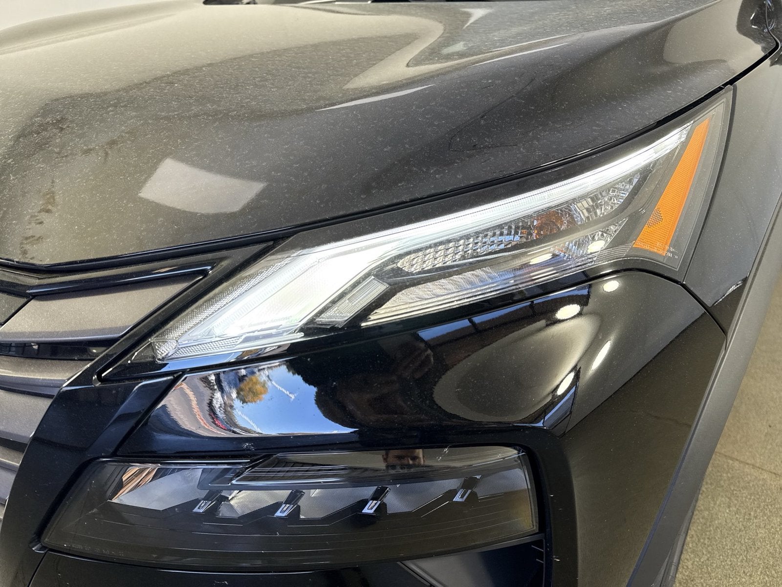 2027 Nissan Rogue SV