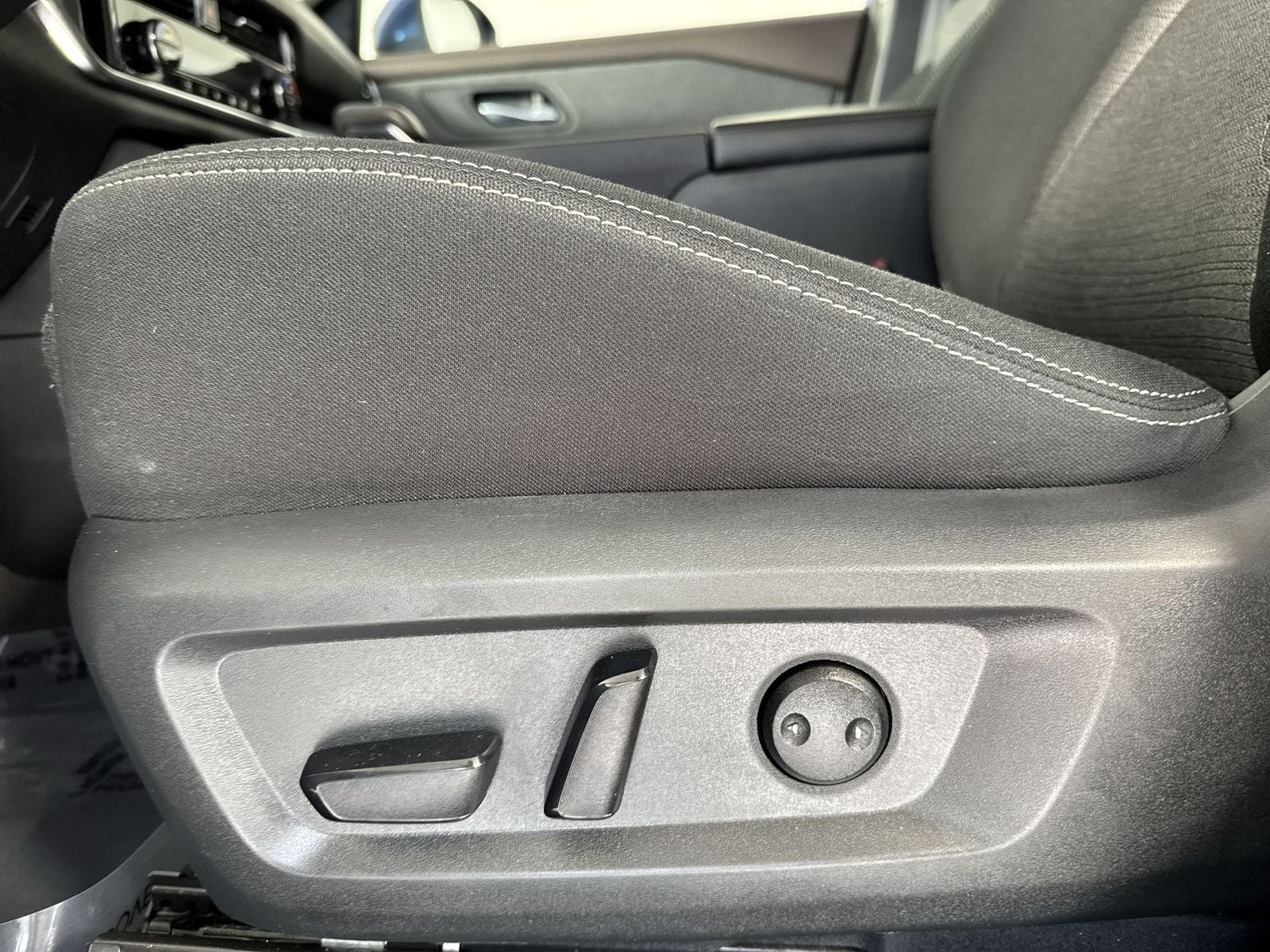 2022 Nissan Rogue SV AWD