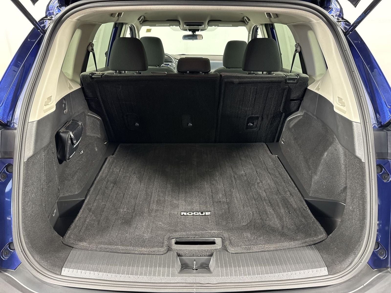 2022 Nissan Rogue SV AWD