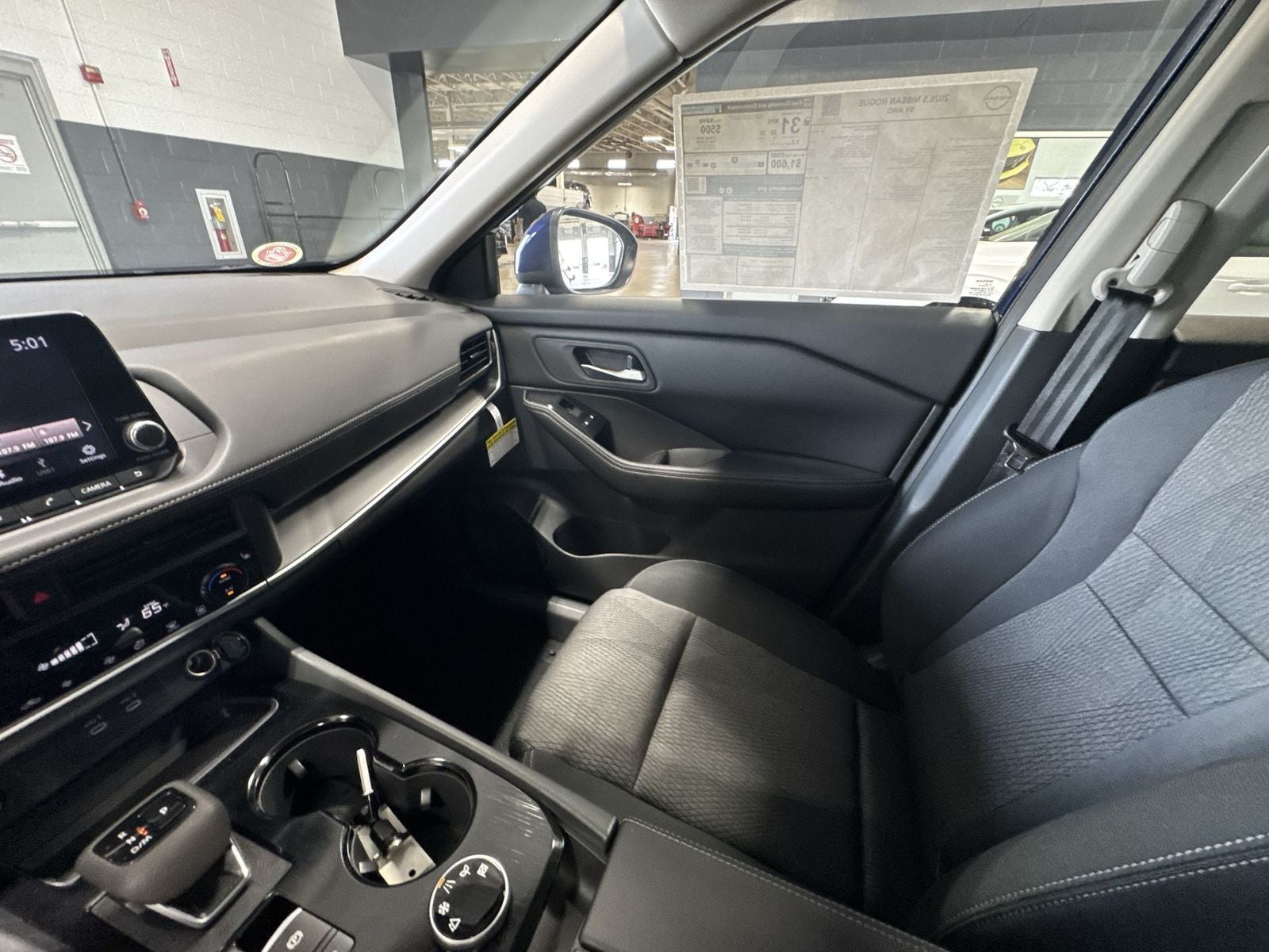 2026 Nissan Rogue SV