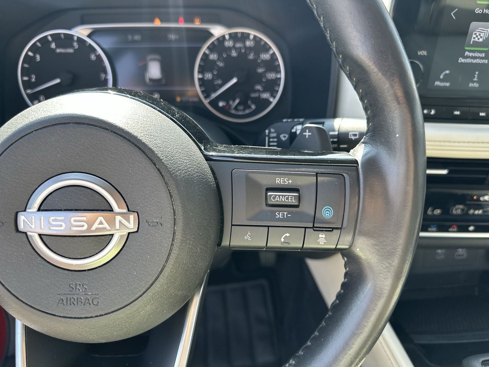 2022 Nissan Rogue SL