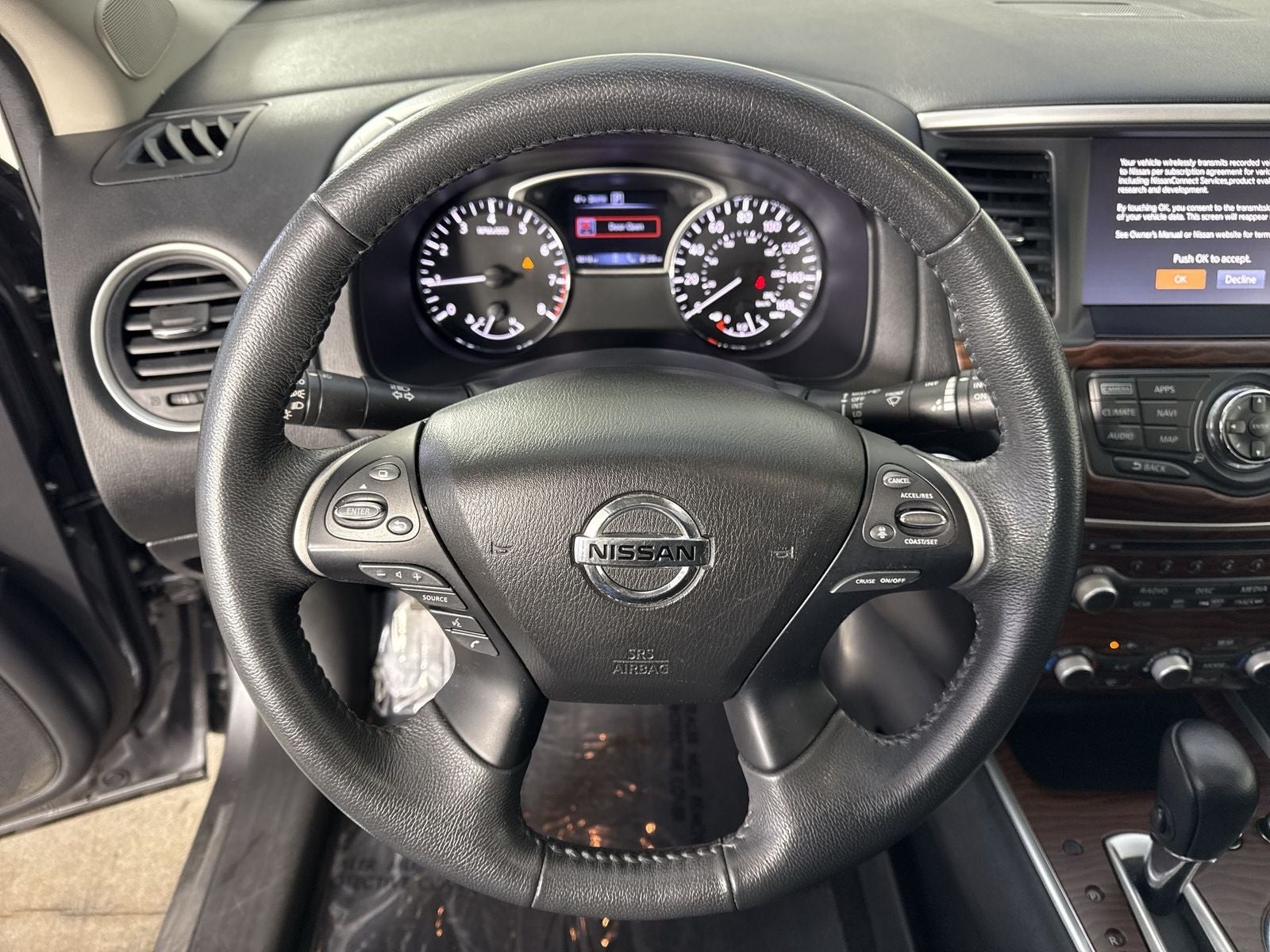 2017 Nissan Pathfinder Platinum