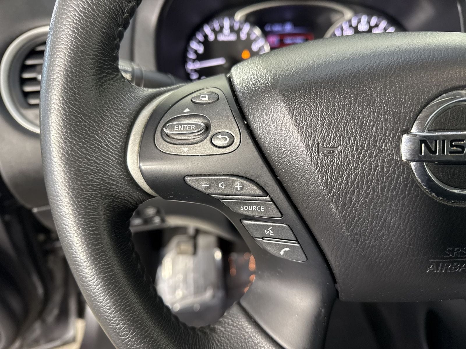 2017 Nissan Pathfinder Platinum