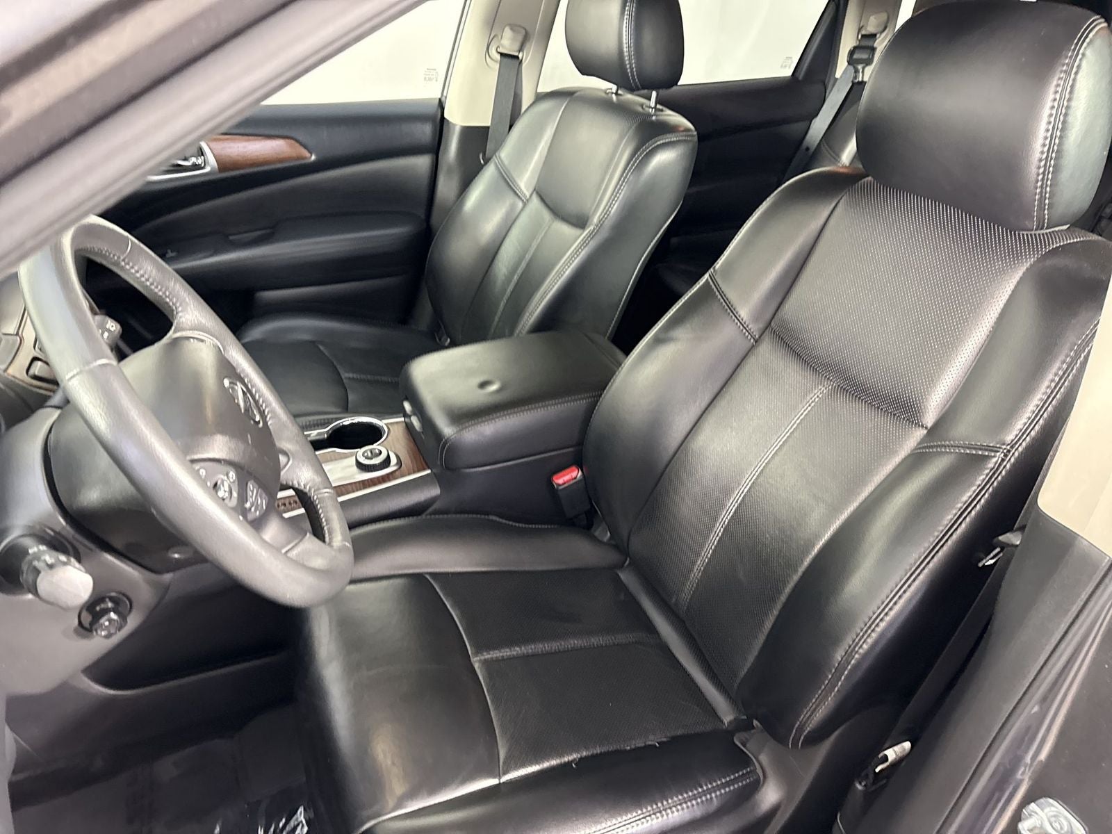 2017 Nissan Pathfinder Platinum