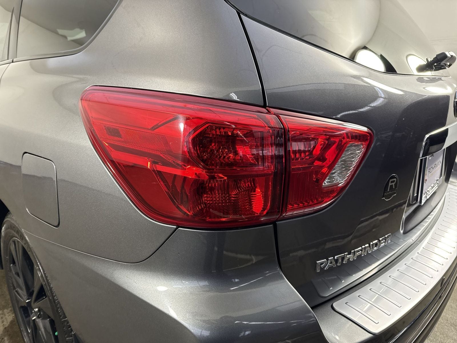 2017 Nissan Pathfinder Platinum