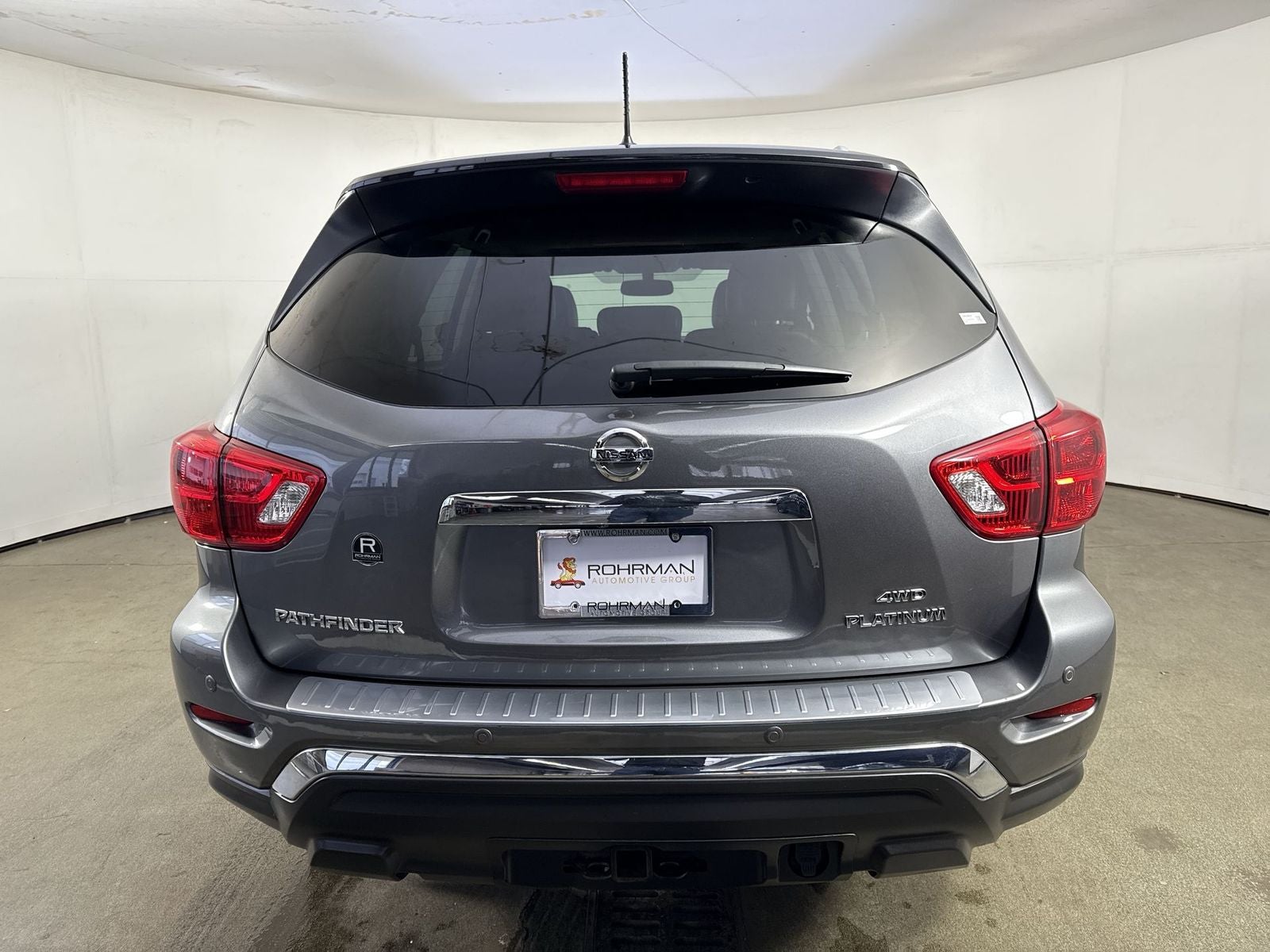 2017 Nissan Pathfinder Platinum