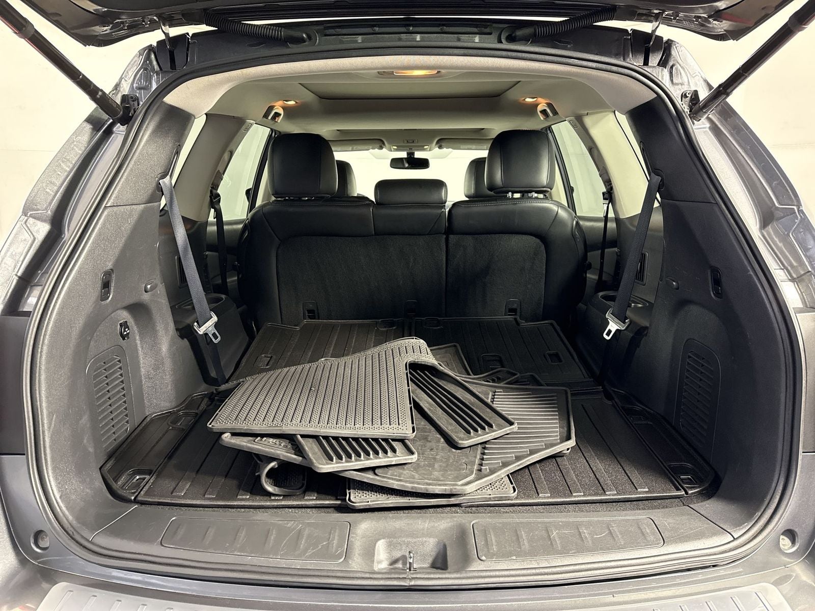 2017 Nissan Pathfinder Platinum