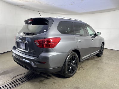 2017 Nissan Pathfinder Platinum