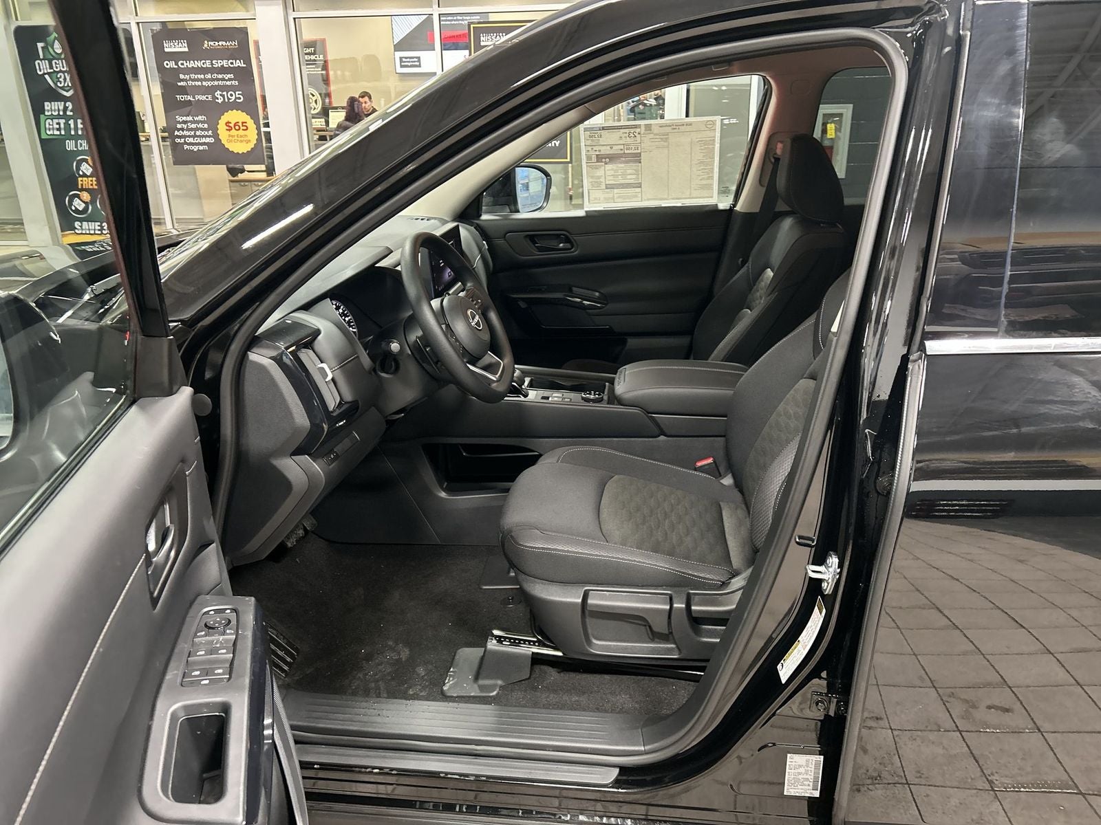 2026 Nissan Pathfinder S