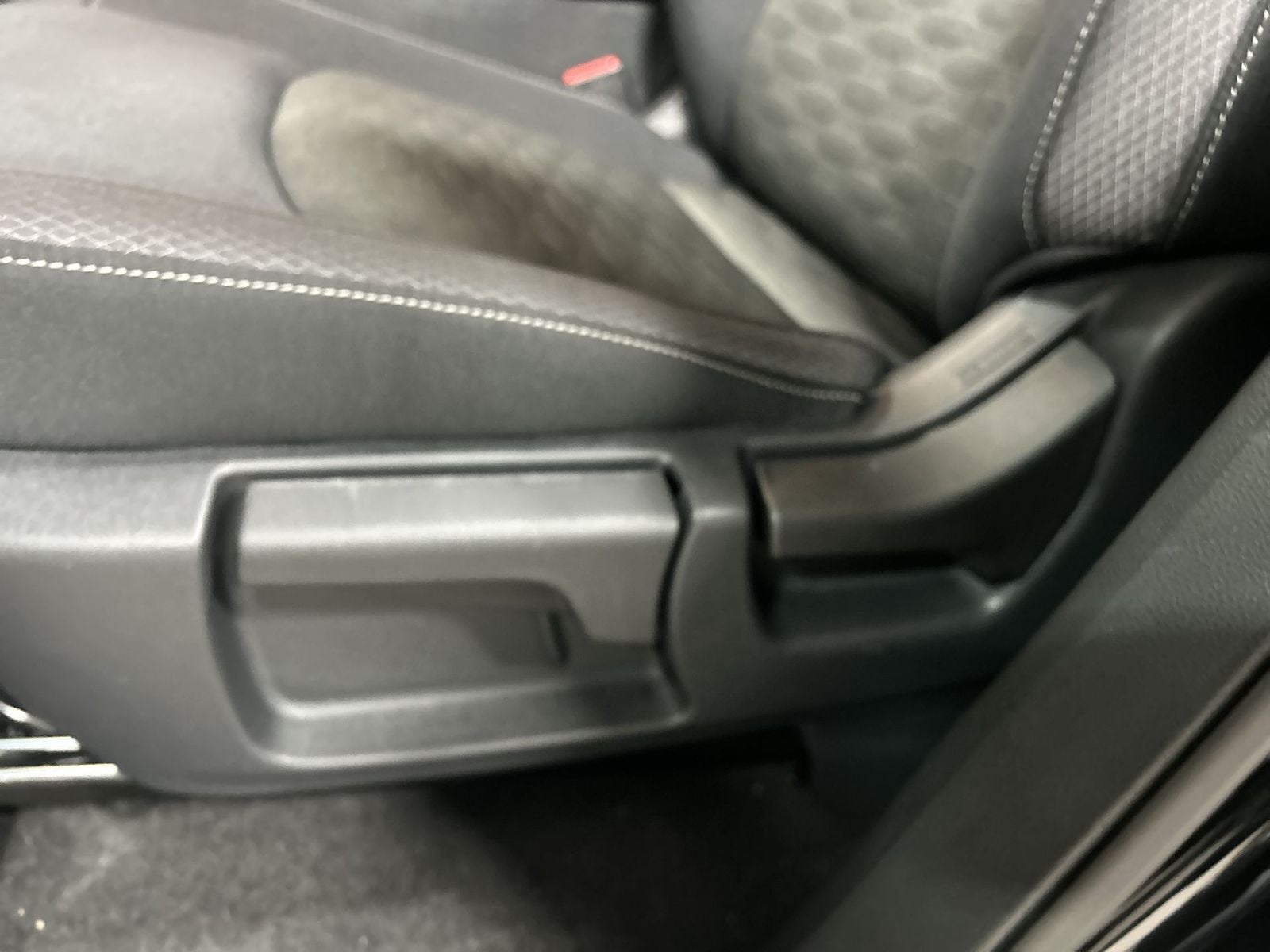 2026 Nissan Pathfinder S