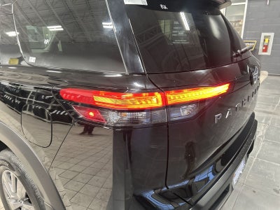 2026 Nissan Pathfinder S