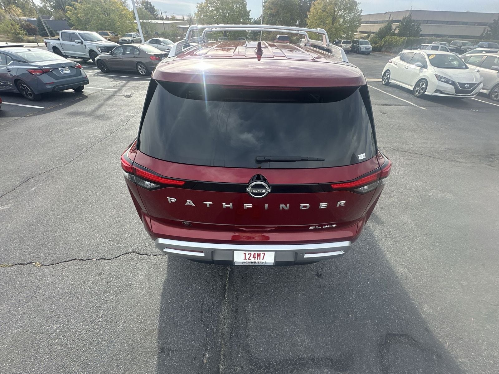 2024 Nissan Pathfinder SL