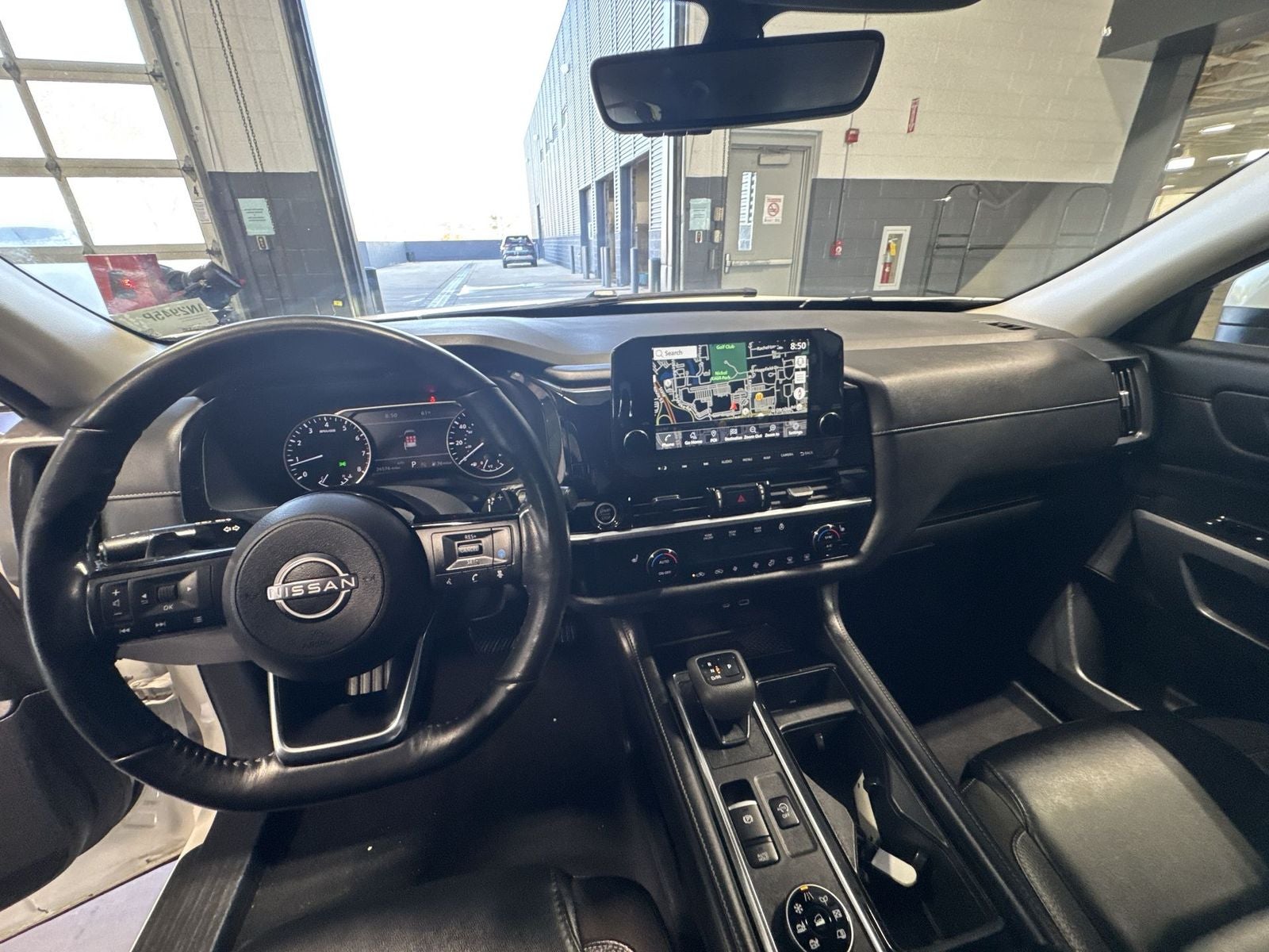 2023 Nissan Pathfinder SL