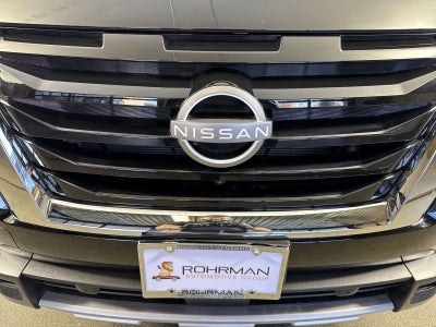 2025 Nissan Pathfinder SL