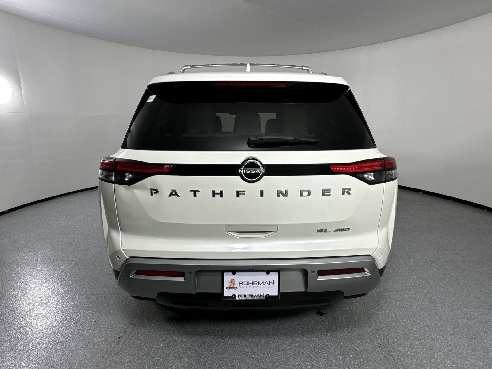 2022 Nissan Pathfinder SL 4WD