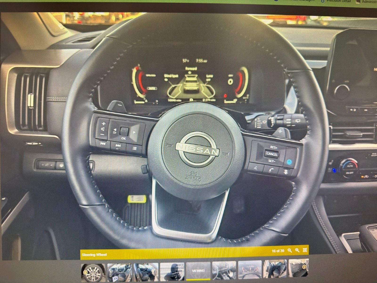 2025 Nissan Pathfinder Platinum