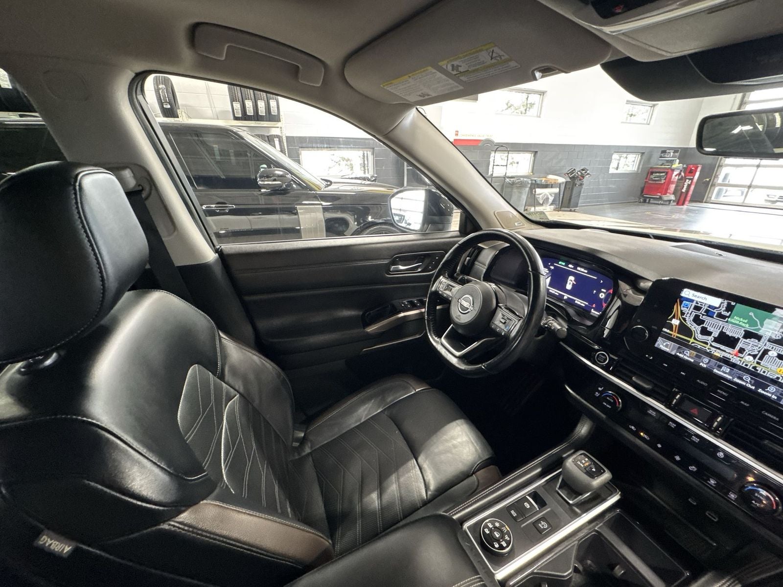 2023 Nissan Pathfinder Platinum